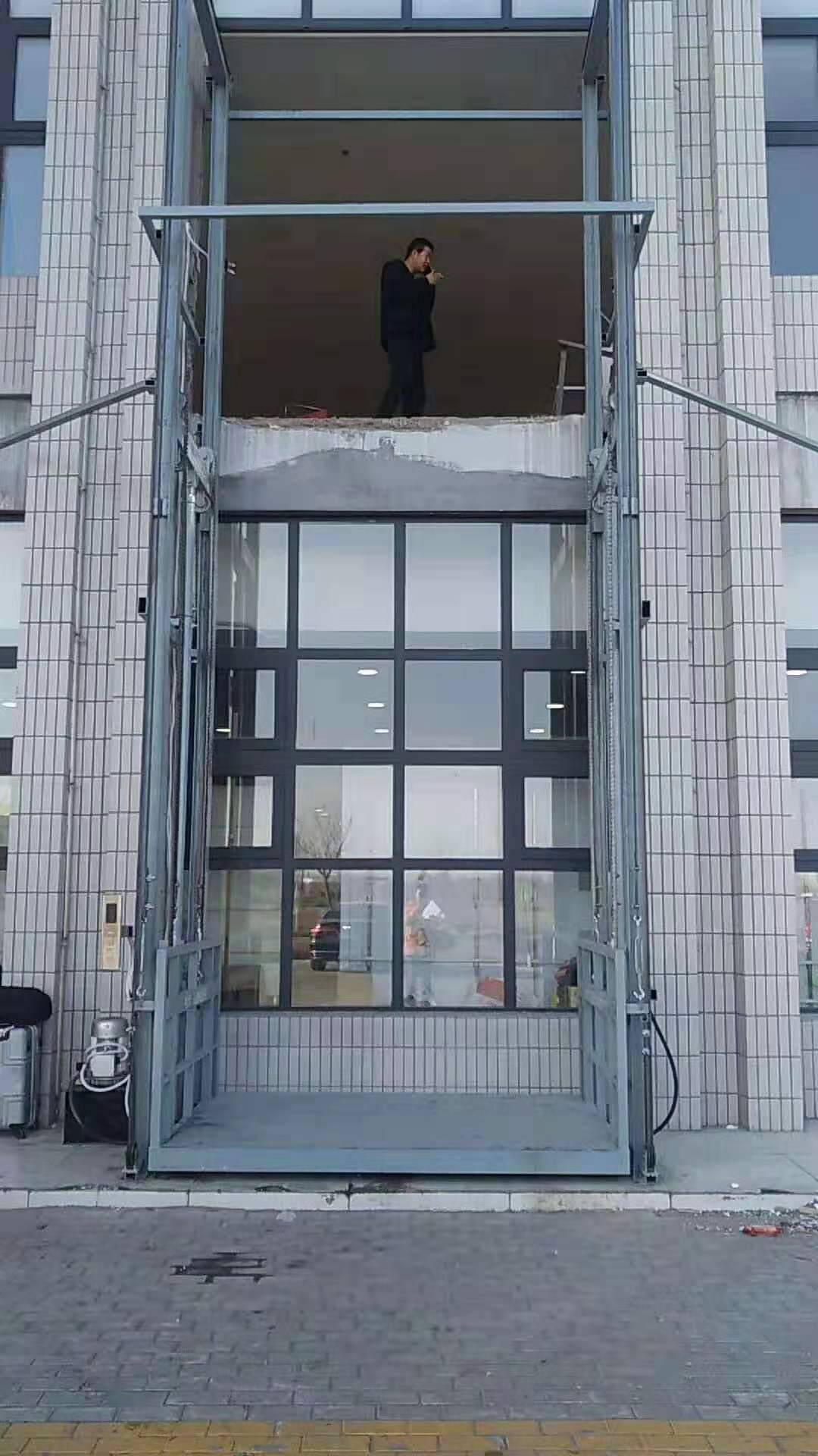 Leyu入口:陕西：查验人员进社区 电梯常识到身边